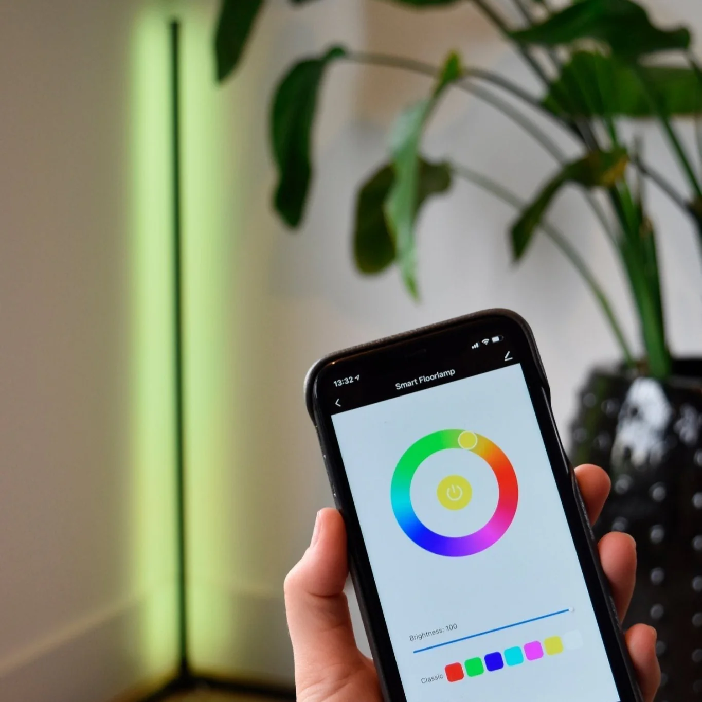 Calex Smart Floor Lamp - RGB + CCT - Image 3