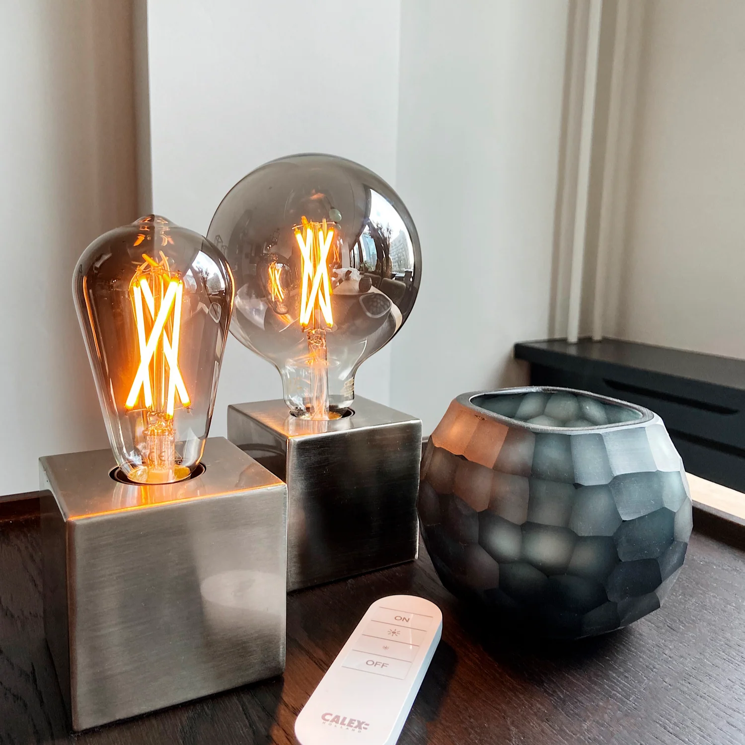 Calex Spiral Filament LED Bulb - E27 - ST64 - Titanium - Image 4